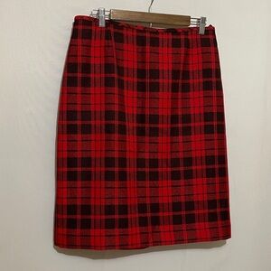 Preston & York Red and Black Plaid Skirt Sz 8